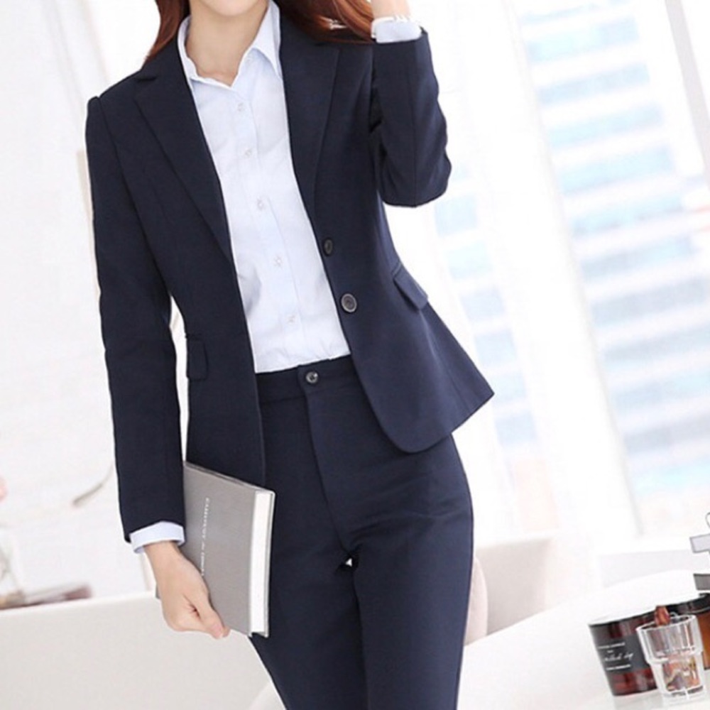 New Navy 2pc Women’s Business Career Suit